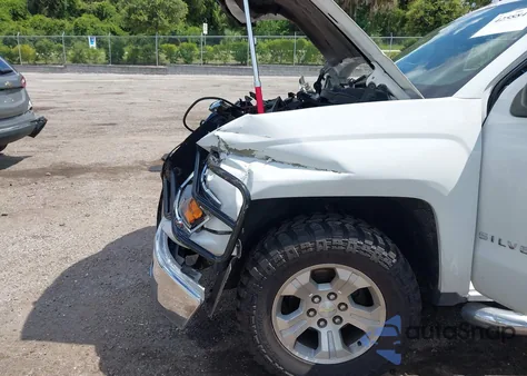 2014 Chevrolet Silverado 1Lt/2Lt z USA, uszkodzony, nr VIN 3GCUKREC6EG1650